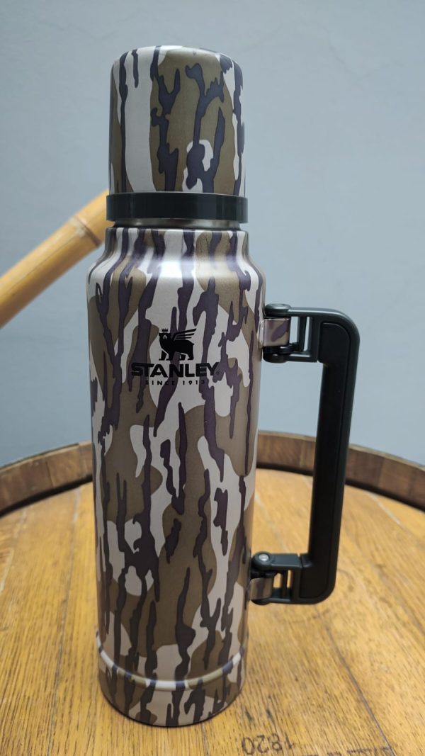Termo Stanley Bottomland Camuflado Classic 1.4 Litros - Imagen 7